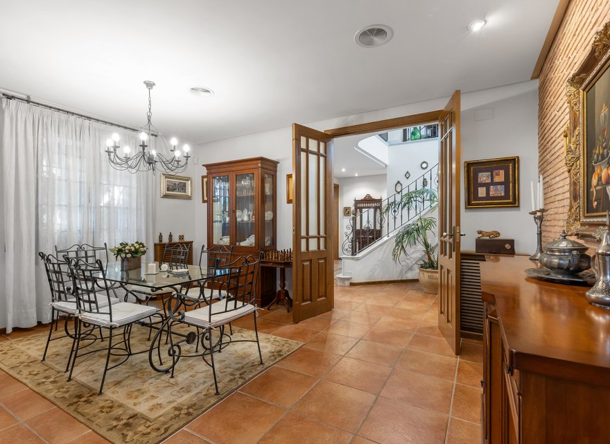 Resale - Villa - Torrevieja - La Veleta