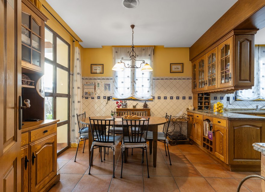 Resale - Villa - Torrevieja - La Veleta