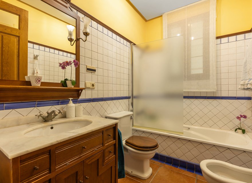 Resale - Villa - Torrevieja - La Veleta