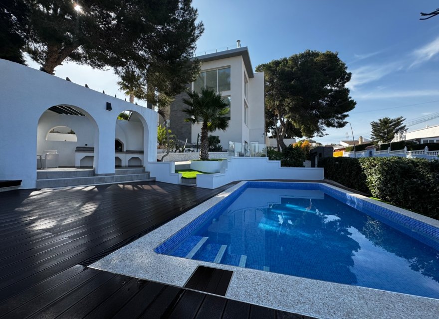 Resale - Villa - Torrevieja - Los Balcones