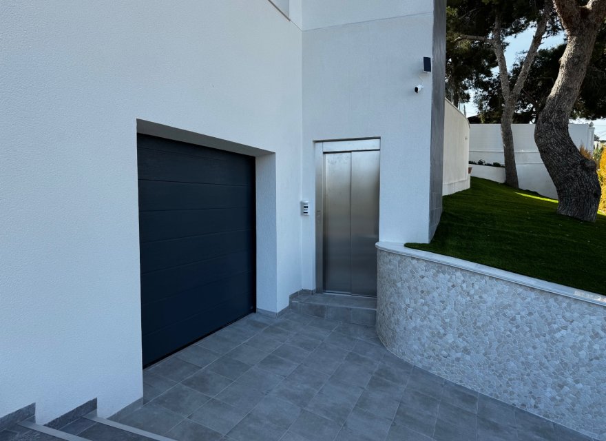 Resale - Villa - Torrevieja - Los Balcones