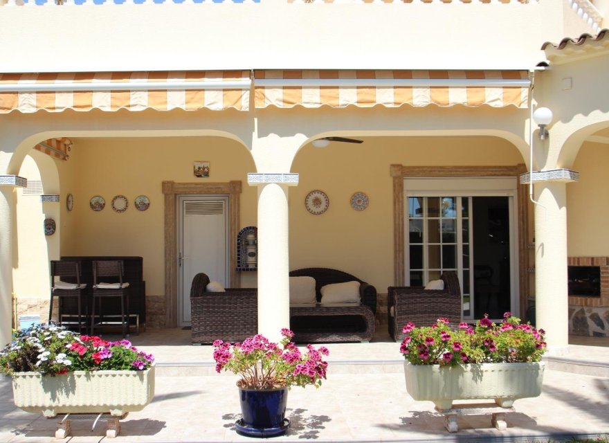 Resale - Villa - Torrevieja - Punta Prima