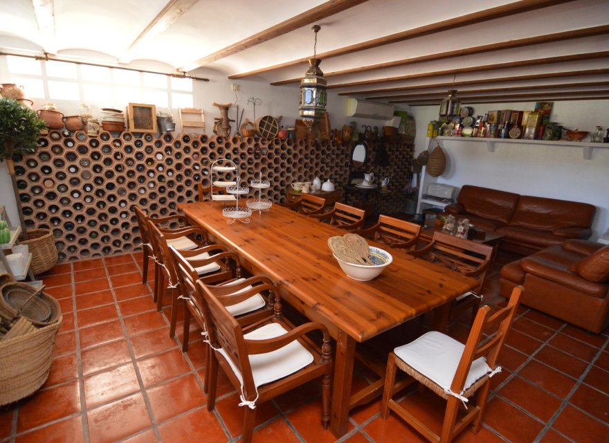 Resale - Villa - Torrevieja - Torreta