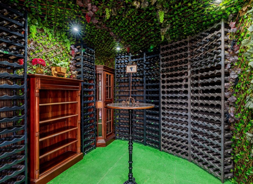 Resale - Villa - Torrevieja