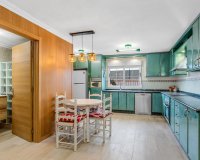 Resale - Villa - Torrevieja