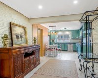 Resale - Villa - Torrevieja