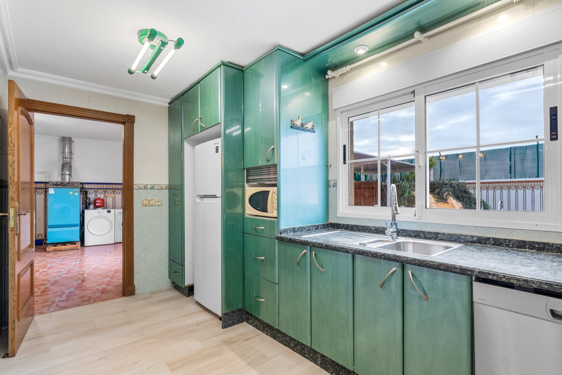 Resale - Villa - Torrevieja