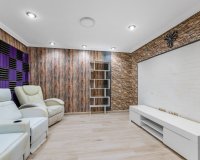 Resale - Villa - Torrevieja