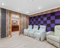 Resale - Villa - Torrevieja