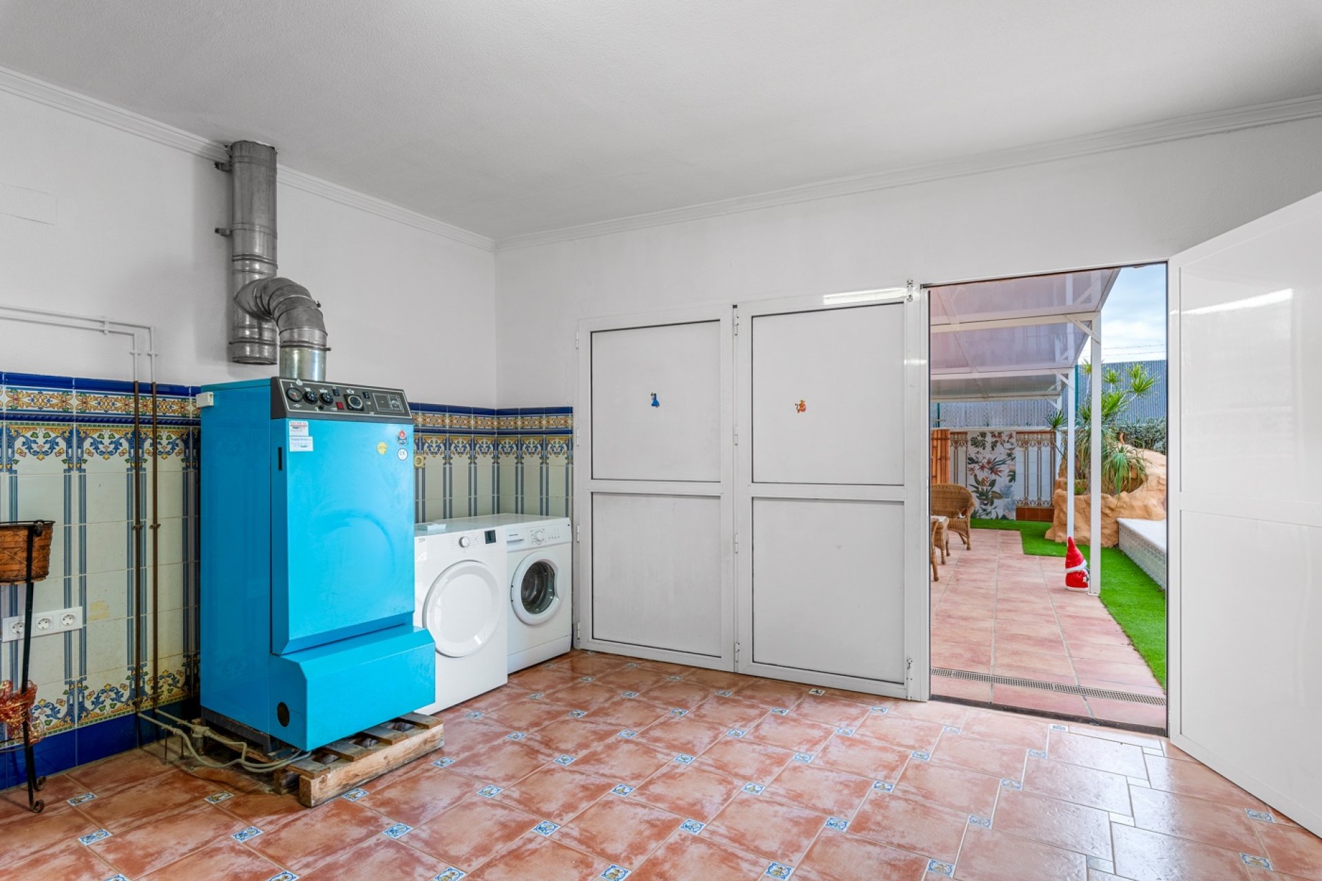 Resale - Villa - Torrevieja