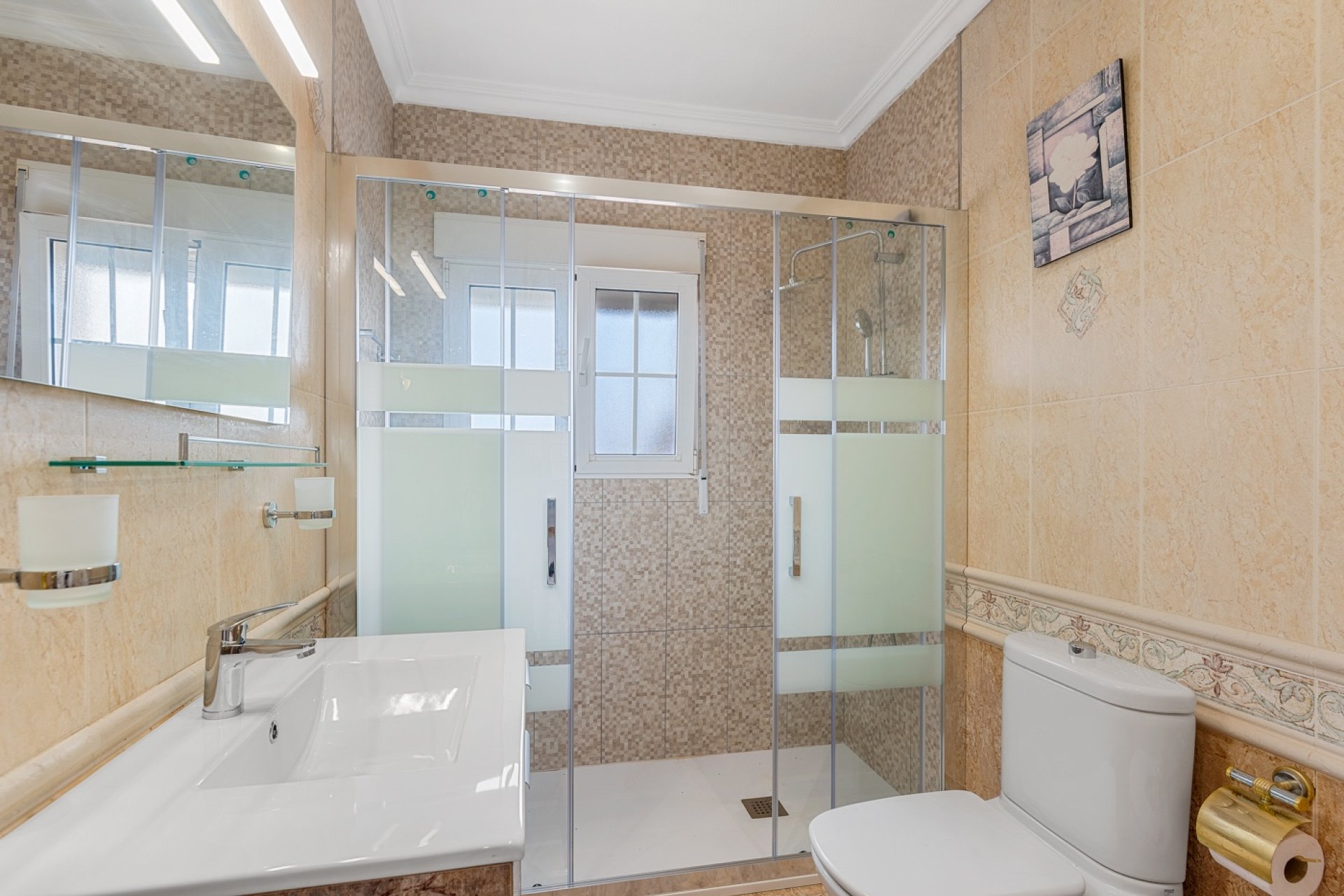 Resale - Villa - Torrevieja