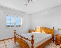 Resale - Villa - Torrevieja