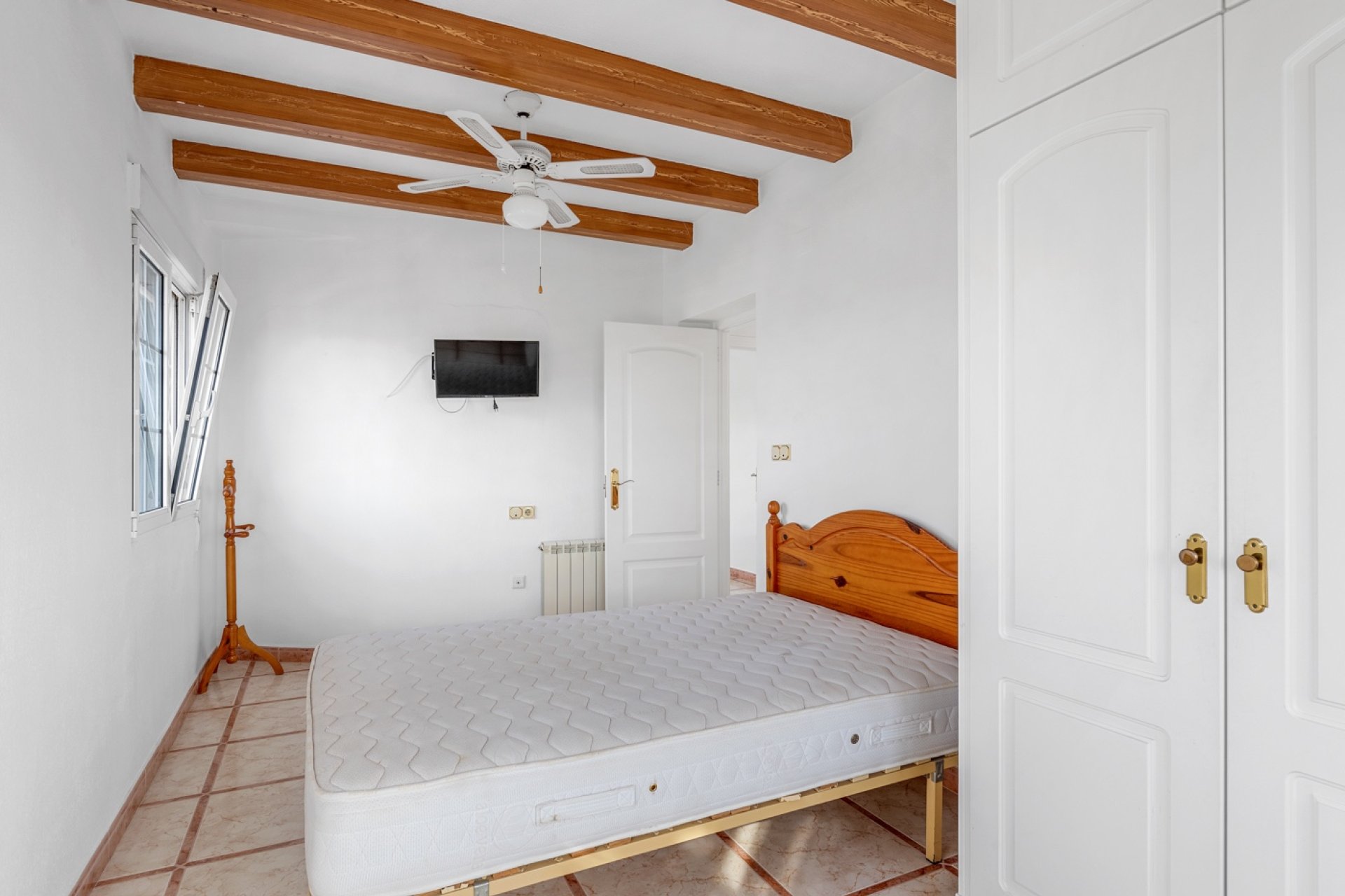 Resale - Villa - Torrevieja