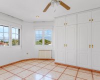 Resale - Villa - Torrevieja