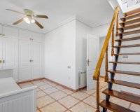 Resale - Villa - Torrevieja