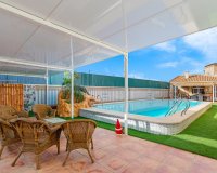 Resale - Villa - Torrevieja