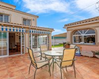Resale - Villa - Torrevieja
