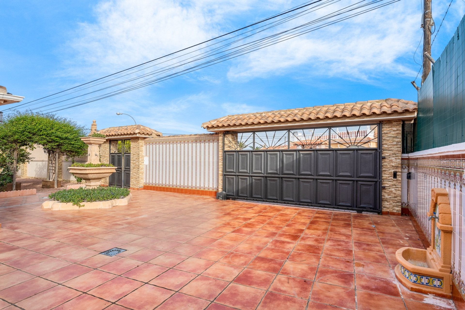 Resale - Villa - Torrevieja