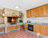 Resale - Villa - Torrevieja