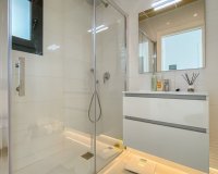 Resale - Villa - Torrevieja