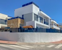 Resale - Villa - Torrevieja