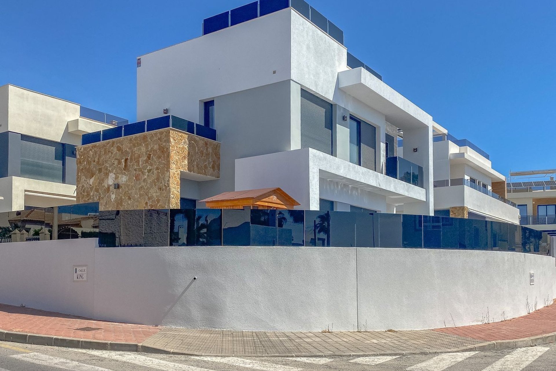 Resale - Villa - Torrevieja