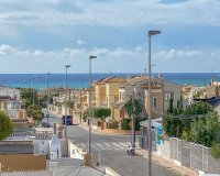 Resale - Villa - Torrevieja