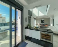 Resale - Villa - Torrevieja