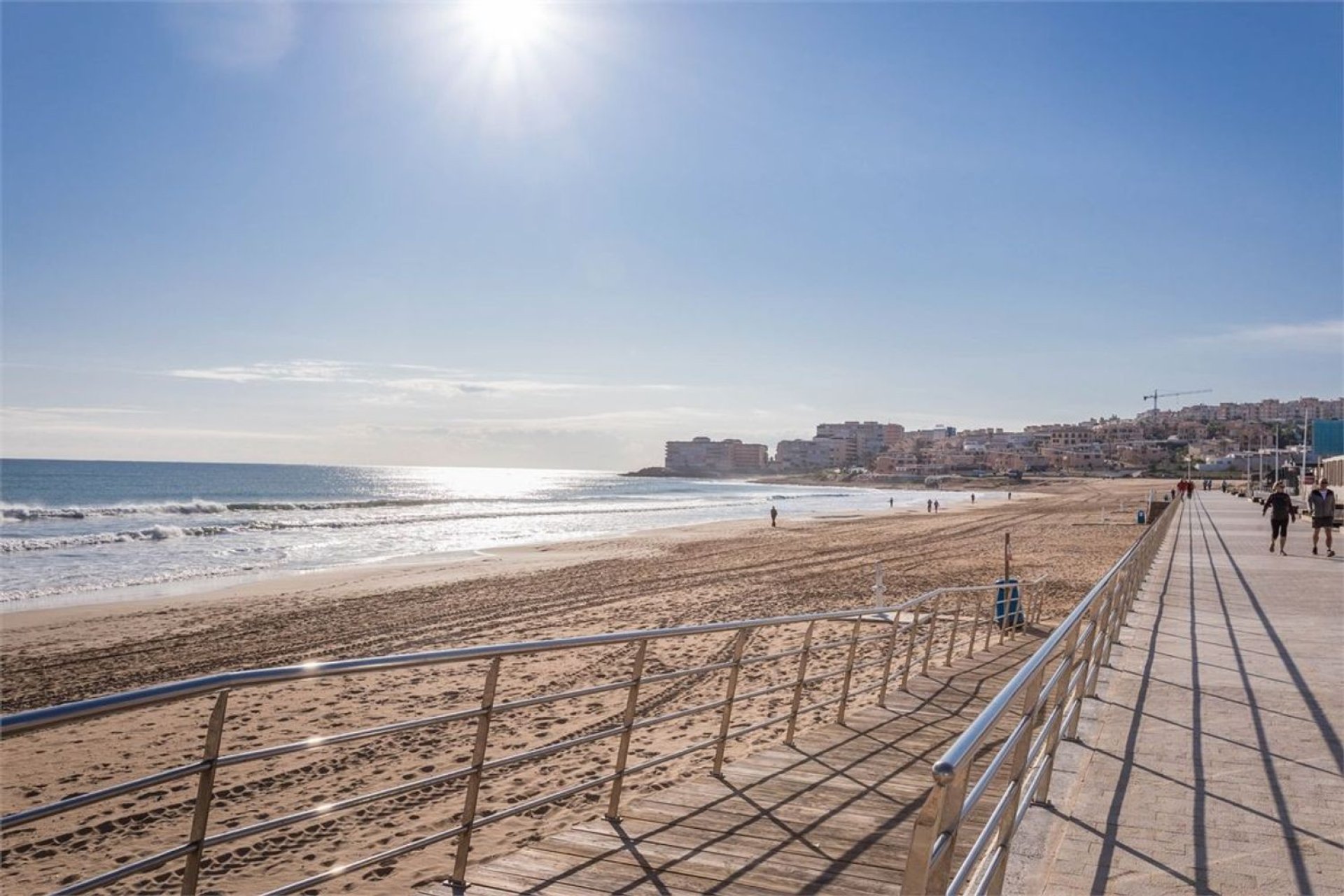 Resale - Villa - Torrevieja