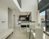 Resale - Villa - Torrevieja