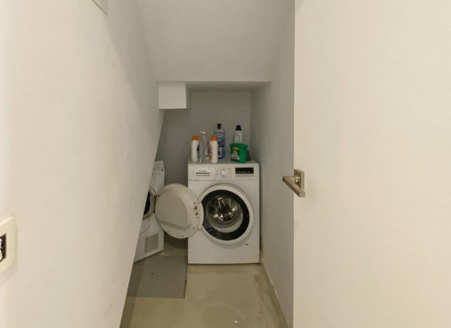 Resale - Villa - Torrevieja