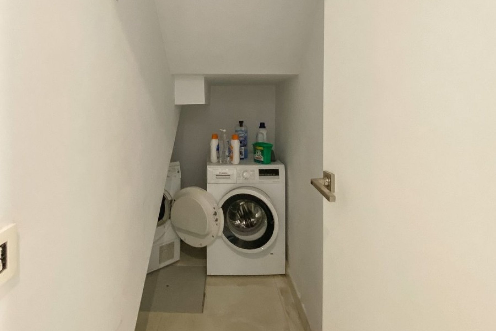 Resale - Villa - Torrevieja