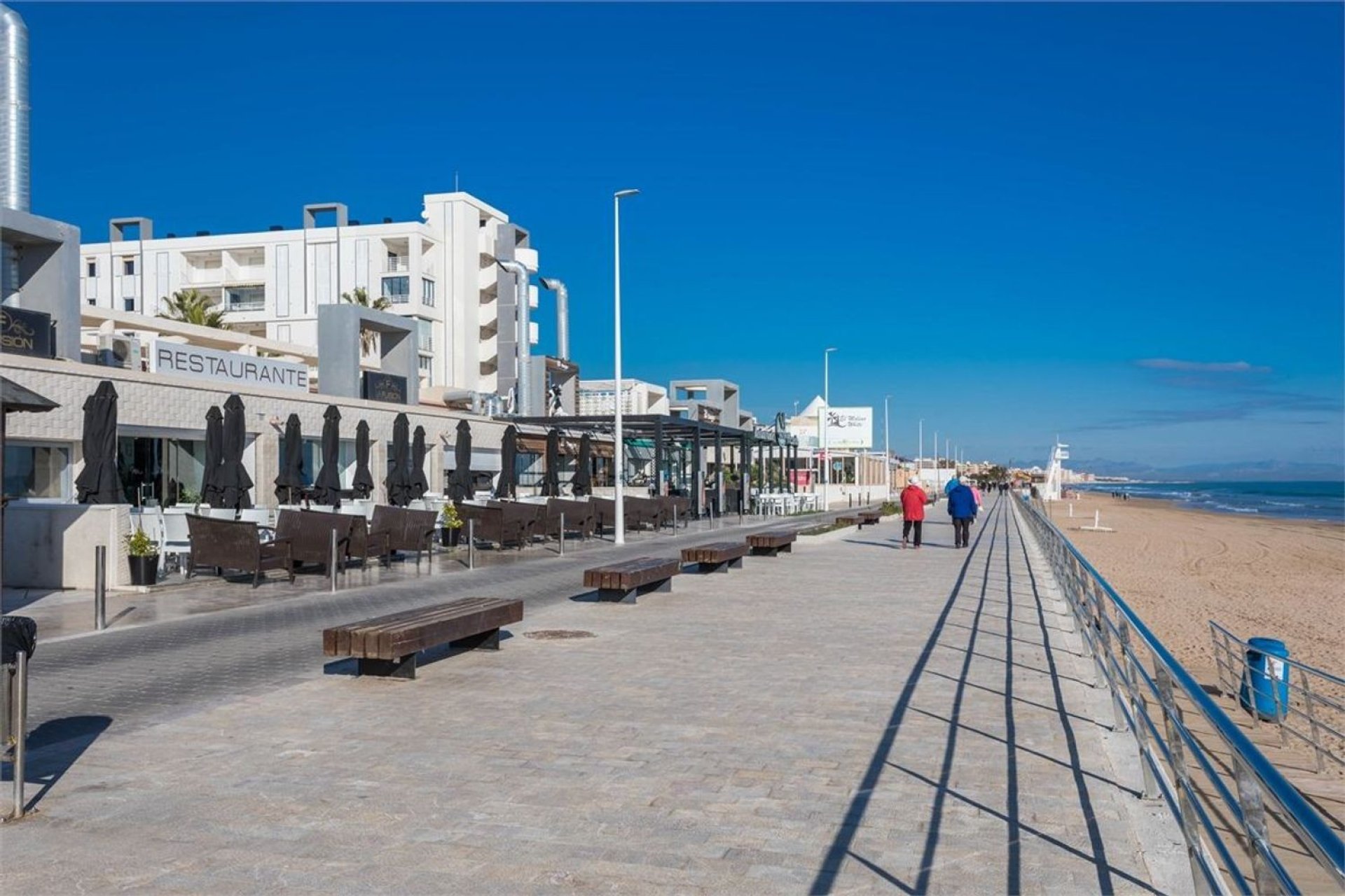 Resale - Villa - Torrevieja