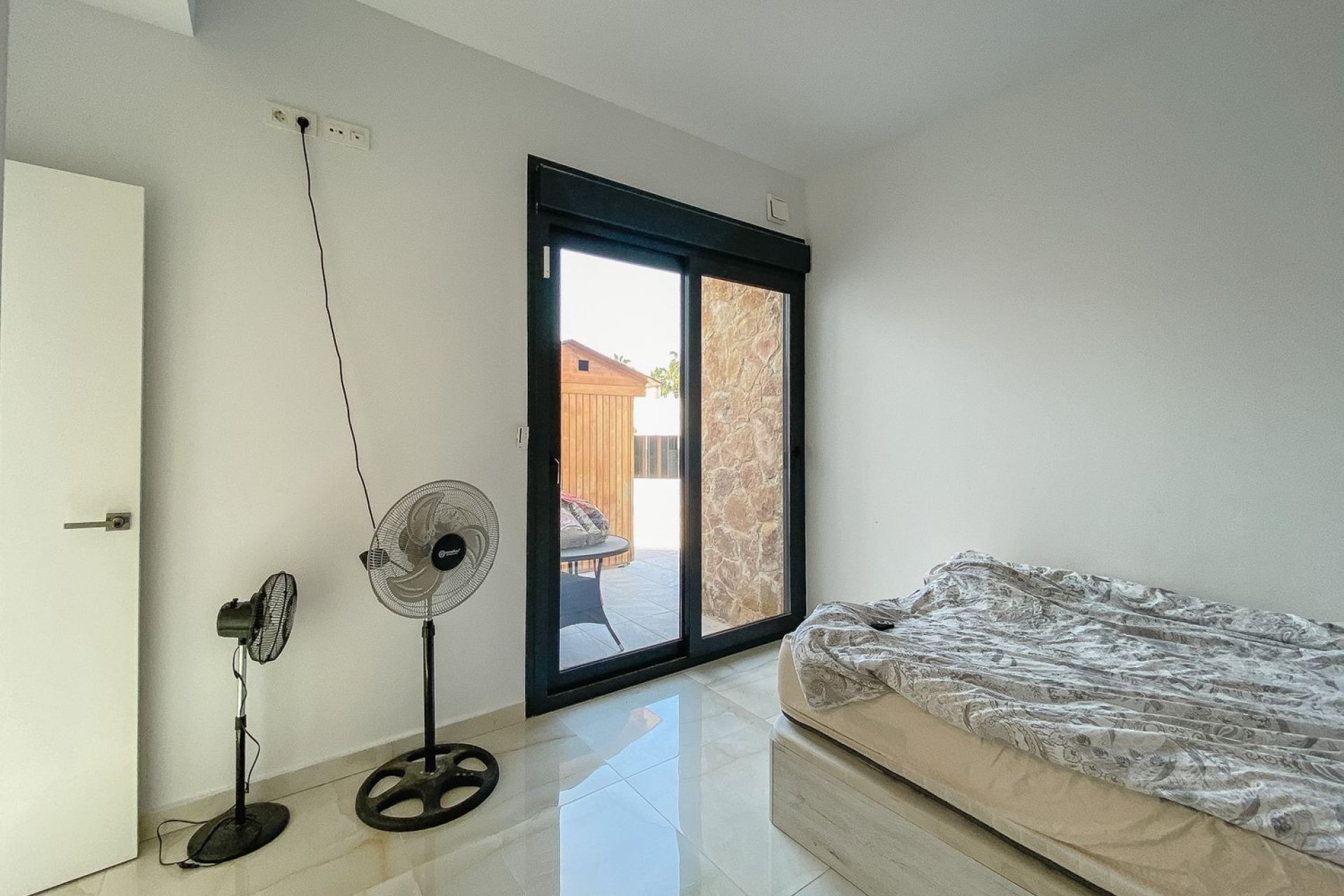 Resale - Villa - Torrevieja