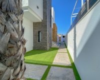 Resale - Villa - Torrevieja