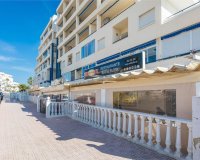 Resale - Villa - Torrevieja