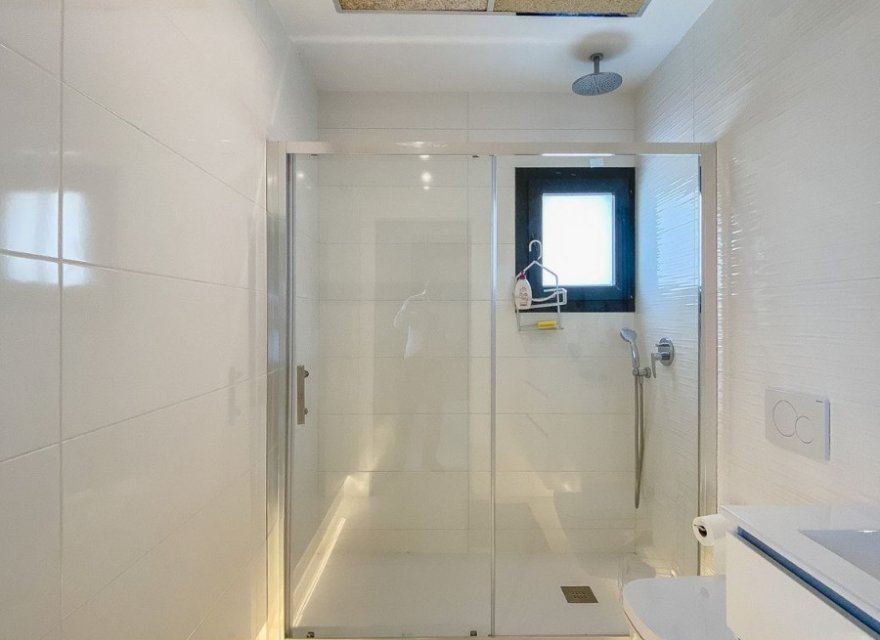 Resale - Villa - Torrevieja