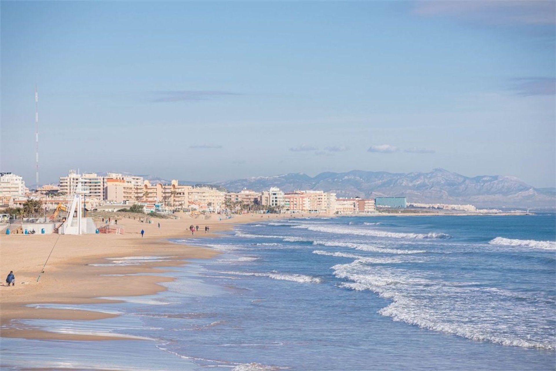 Resale - Villa - Torrevieja