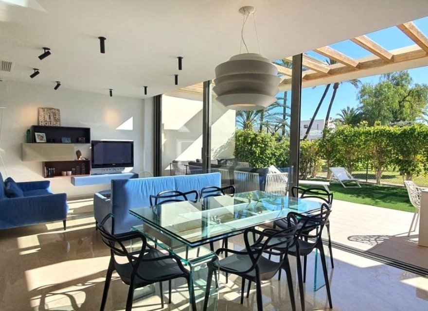 Resale - Villa - Villajoyosa - Montiboli