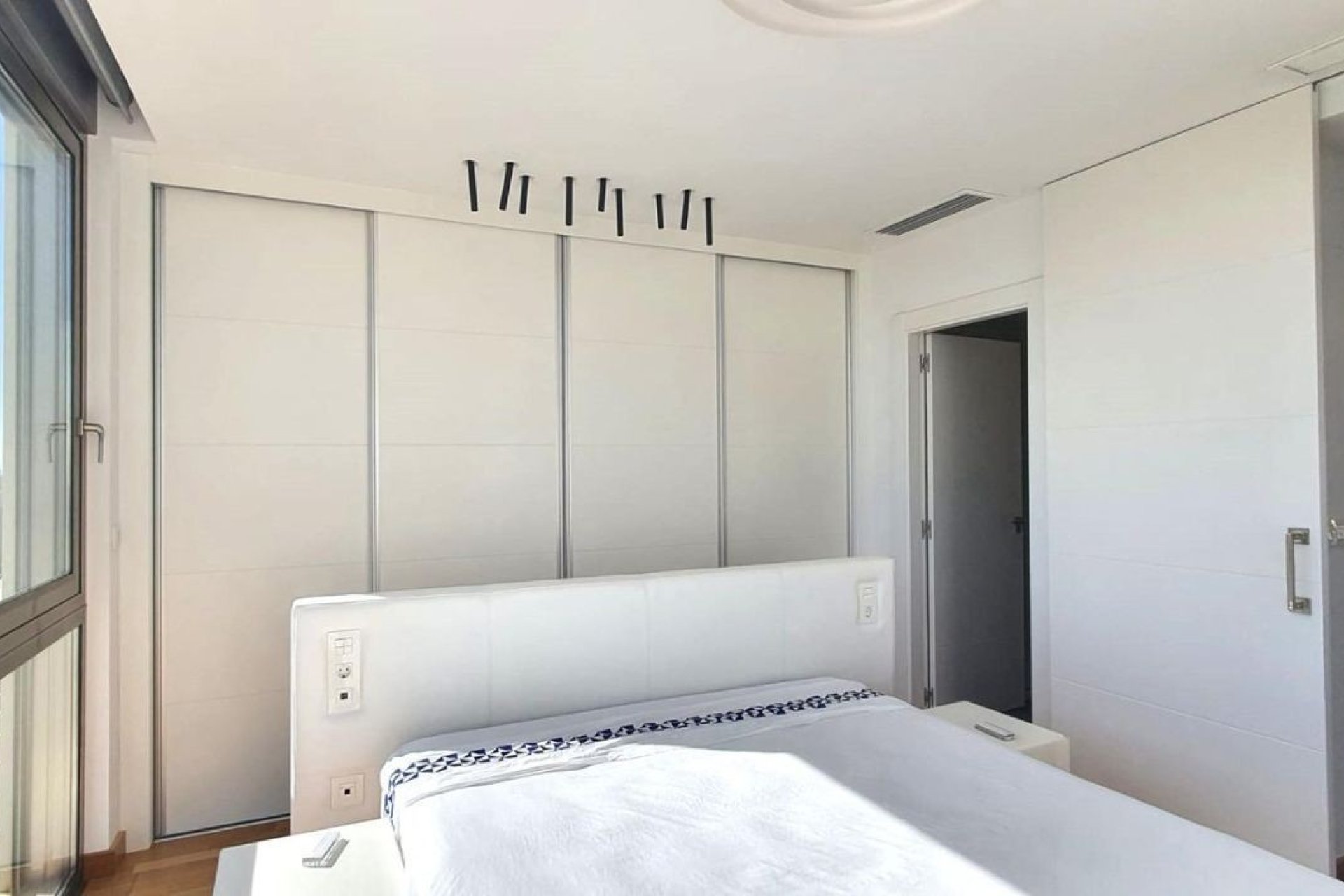 Resale - Villa - Villajoyosa - Montiboli