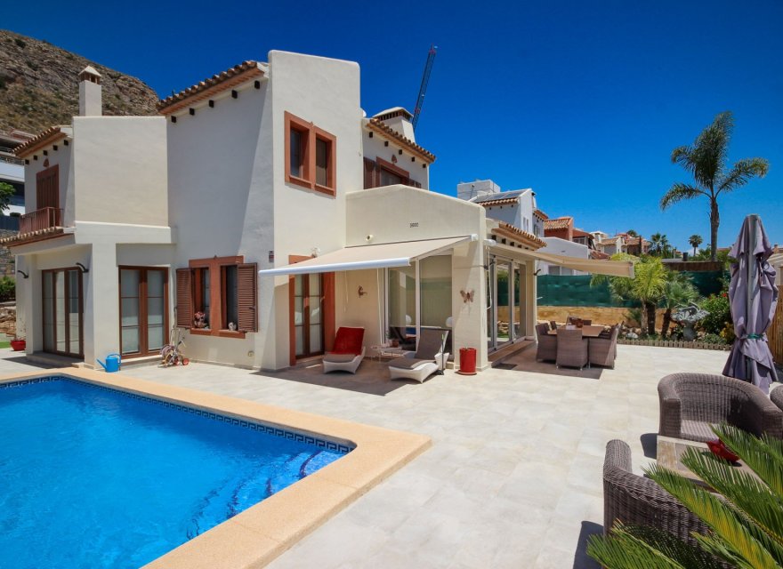 Resale - Villa - Villajoyosa