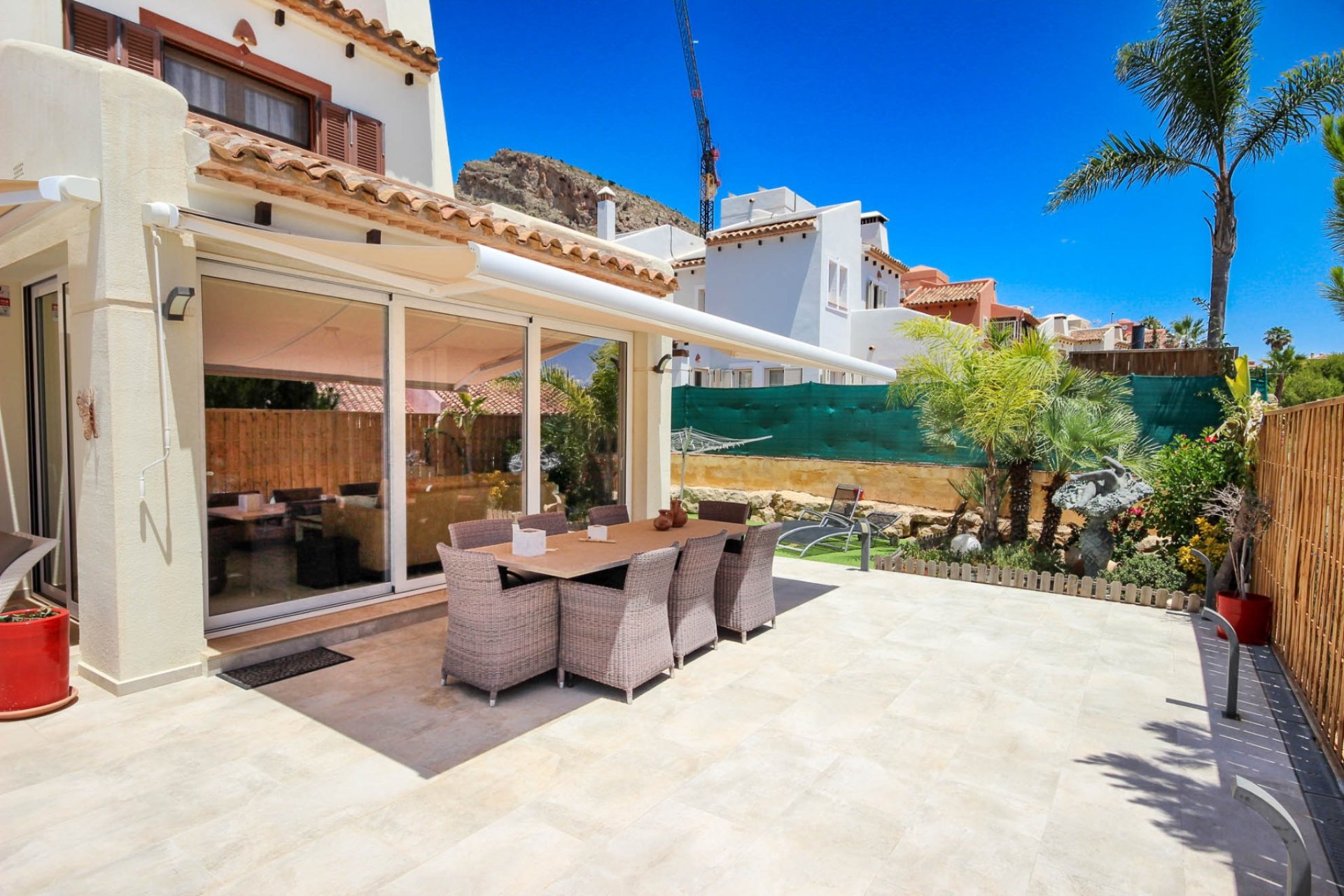 Resale - Villa - Villajoyosa