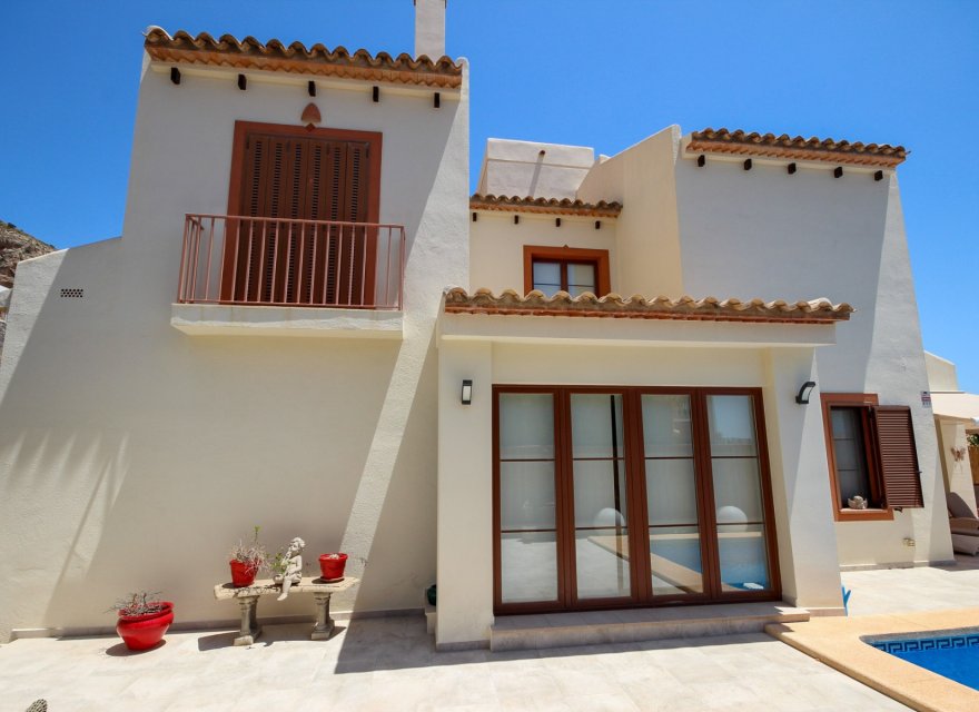 Resale - Villa - Villajoyosa