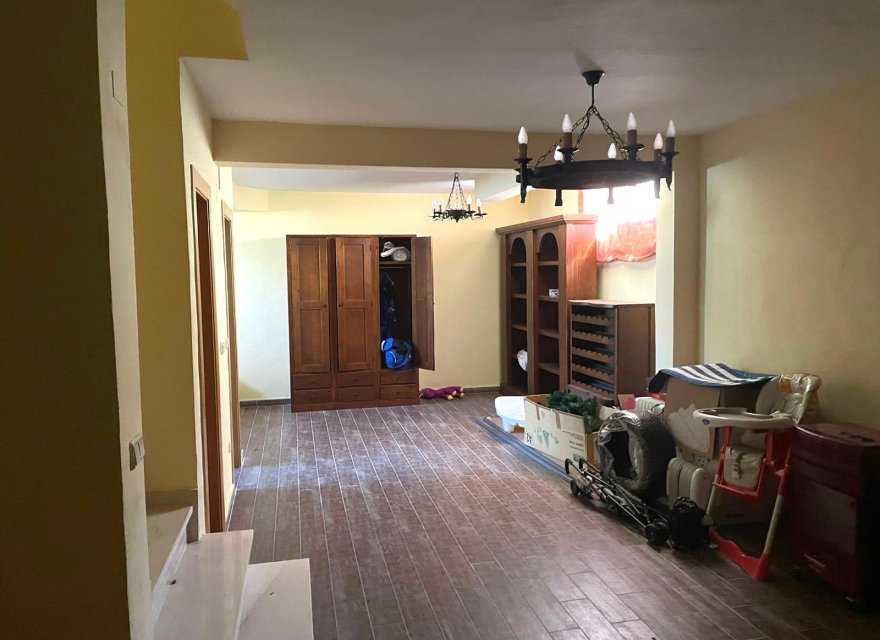 Resale - Villa - Villamartin