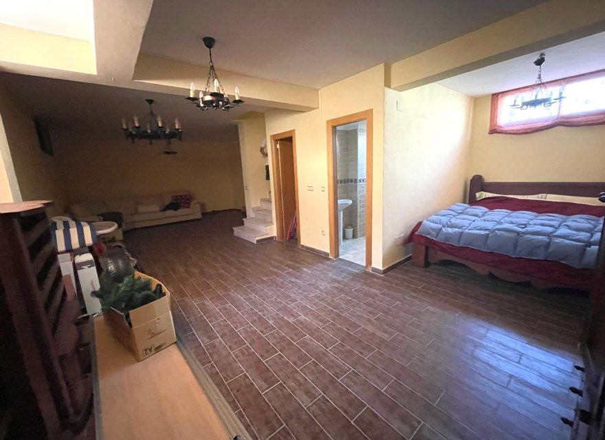 Resale - Villa - Villamartin