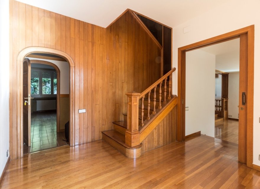 Resale - Villa - Zona Alta