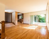 Resale - Villa - Zona Alta