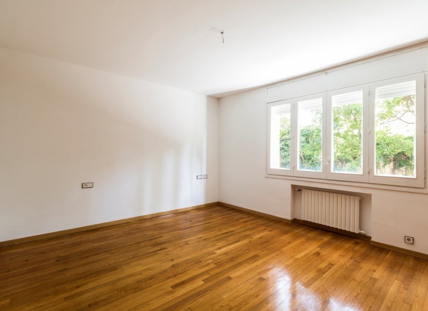 Resale - Villa - Zona Alta