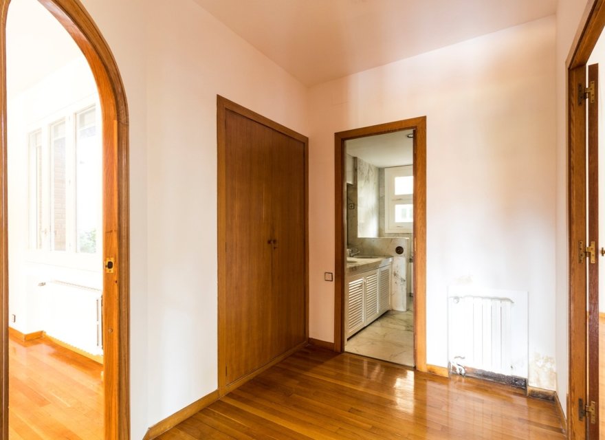 Resale - Villa - Zona Alta