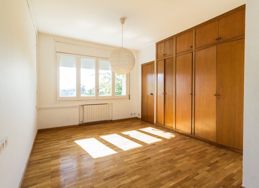 Resale - Villa - Zona Alta